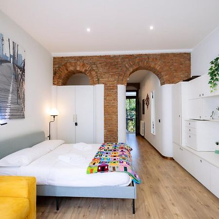 The Red Bricks Home - San Babila Area ミラノ エクステリア 写真