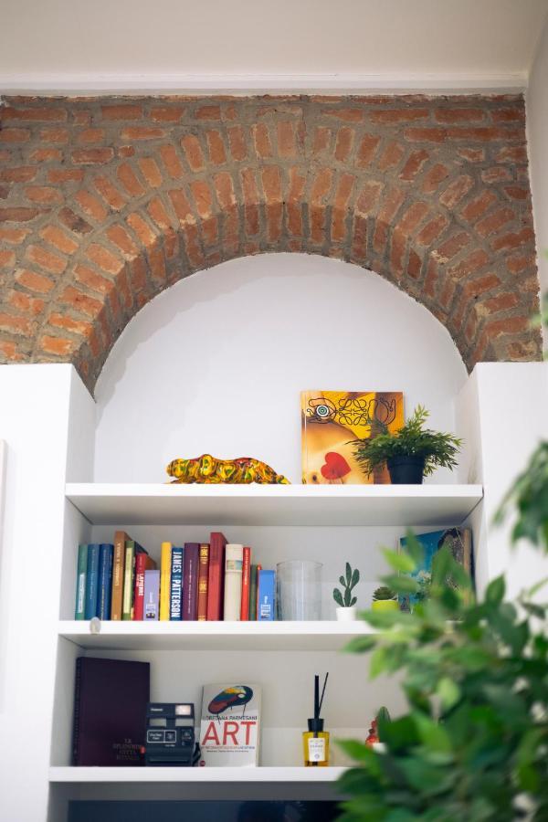 The Red Bricks Home - San Babila Area ミラノ エクステリア 写真