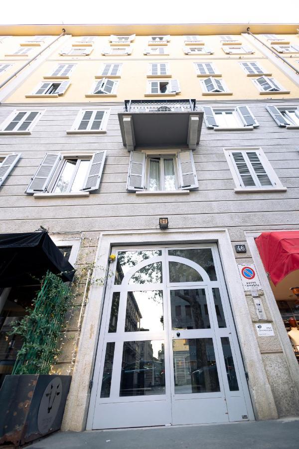 The Red Bricks Home - San Babila Area ミラノ エクステリア 写真