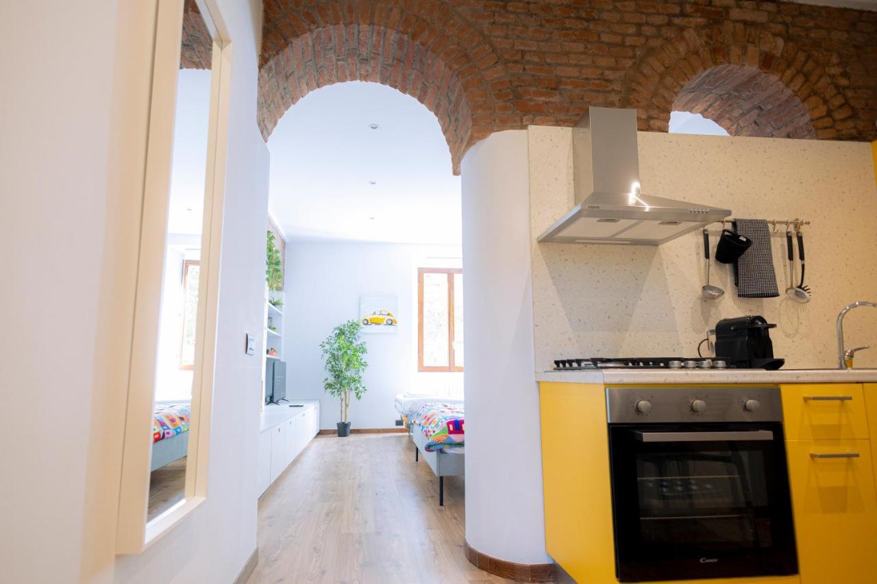The Red Bricks Home - San Babila Area ミラノ エクステリア 写真