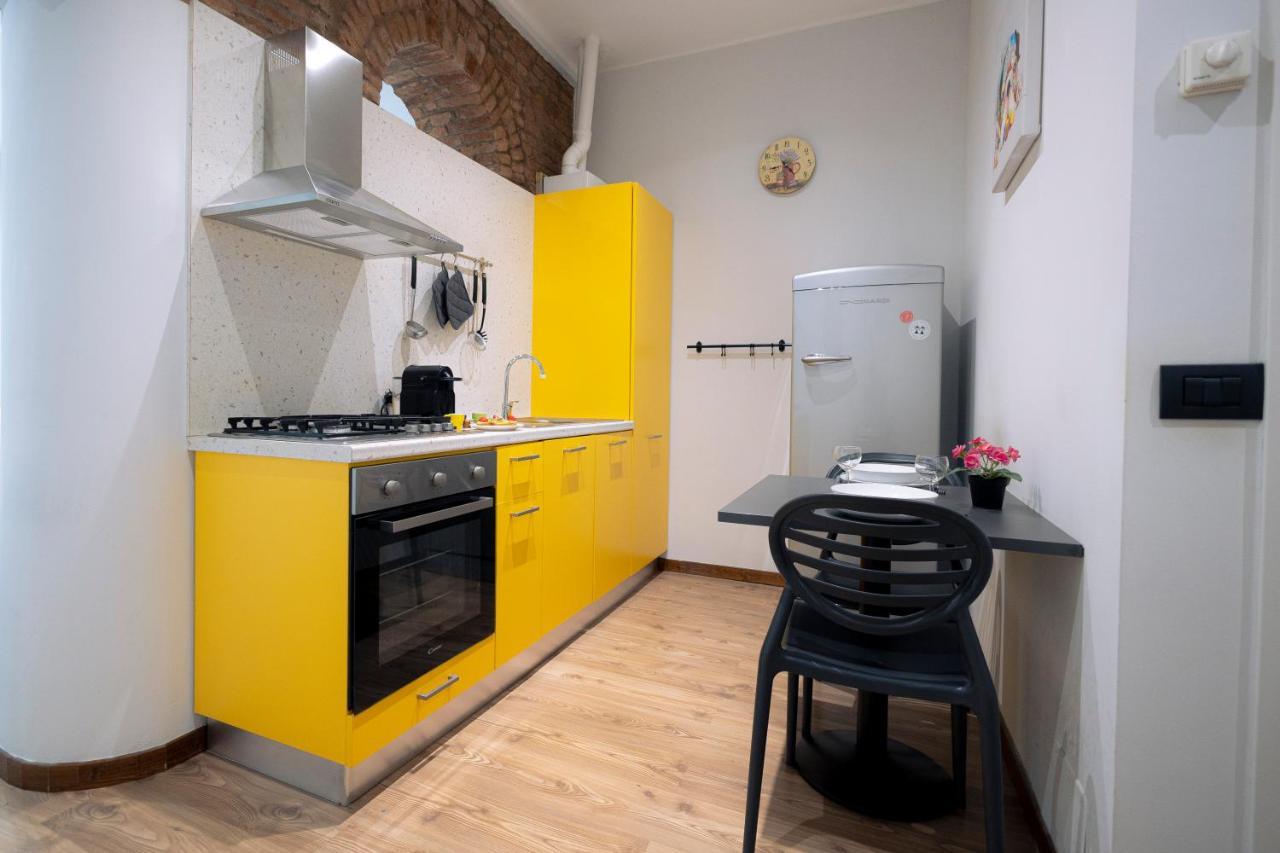 The Red Bricks Home - San Babila Area ミラノ エクステリア 写真